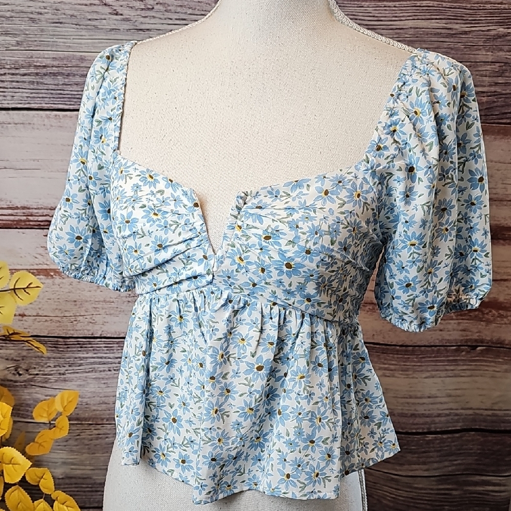 NEW LUSH BLUE FLORAL PUFF SLEEVE PULLOVER PEPLUM CROP TOP
